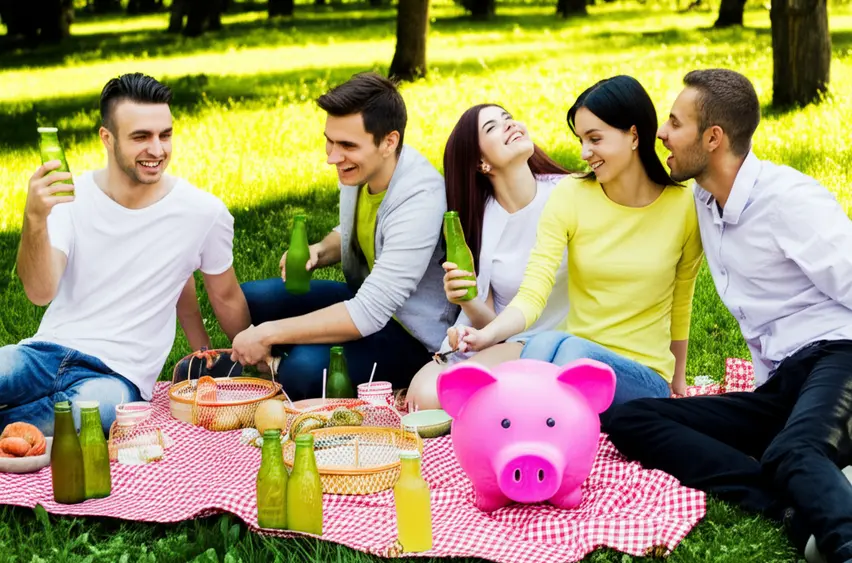 139_friends-enjoying-a-low-cost-outdoor-picnic-1745222369047